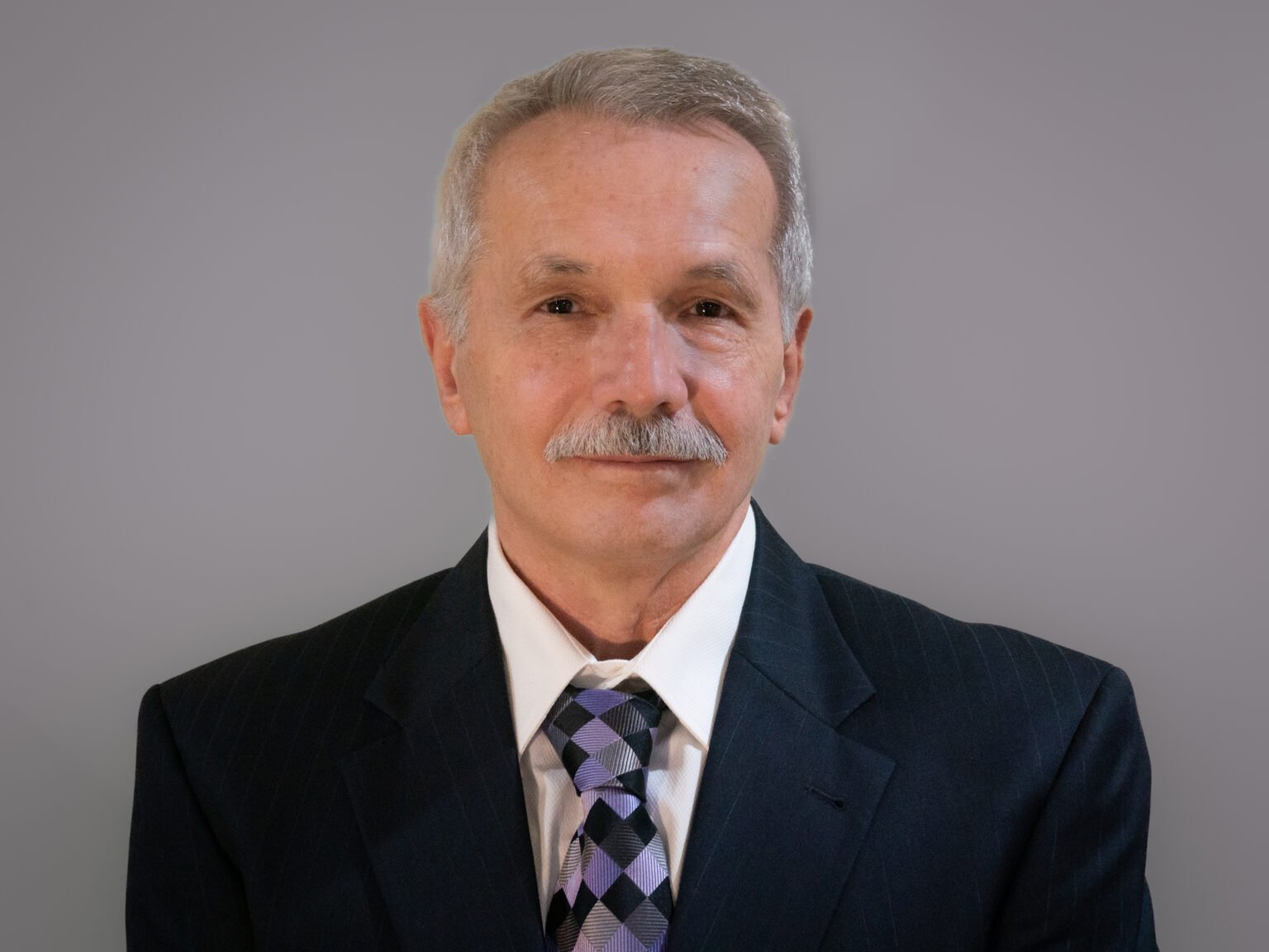 Dr. Radu Baila